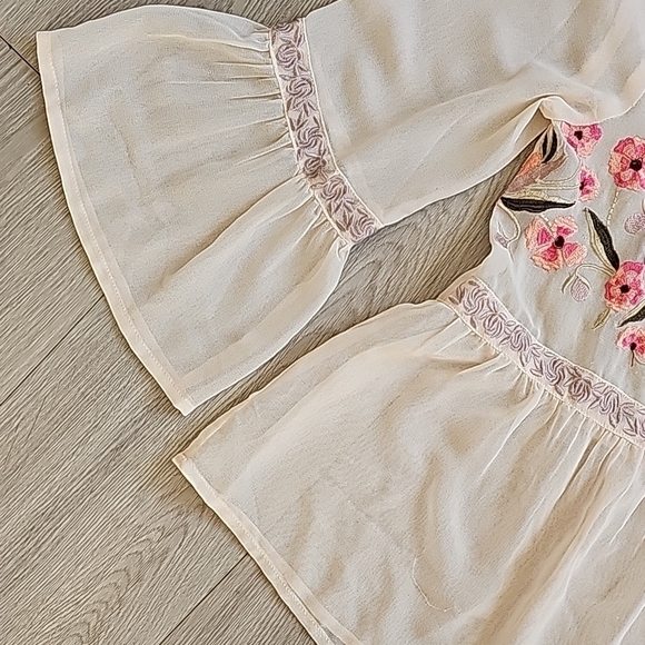 Miss Selfridge Fairycore Whimsical Floral Embroidered Peplum Blouse - Picture 12 of 13